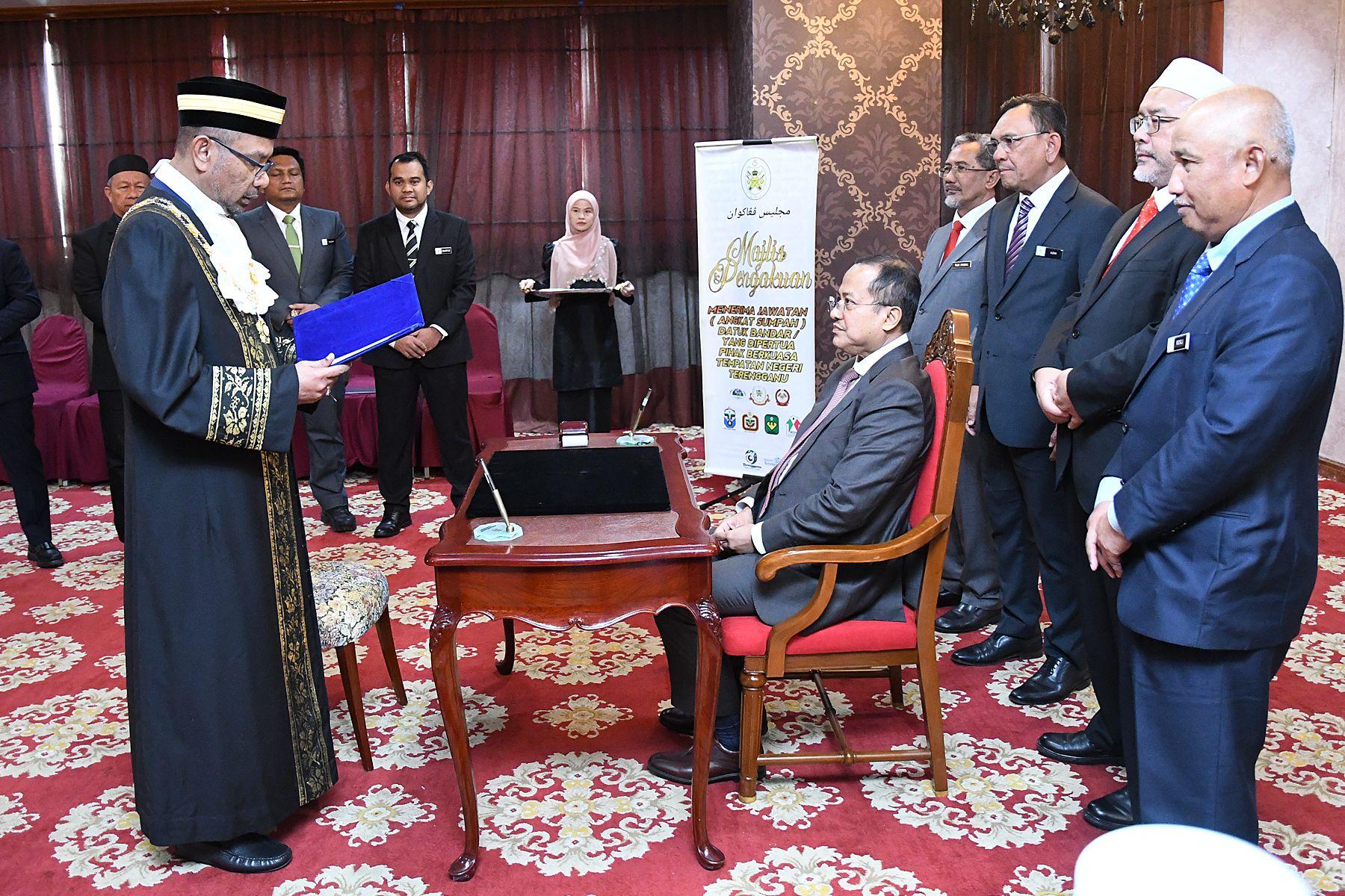 MAJLIS ANGKAT SUMPAH PENGAKUAN MENERIMA JAWATAN DATUK BANDAR MBKT