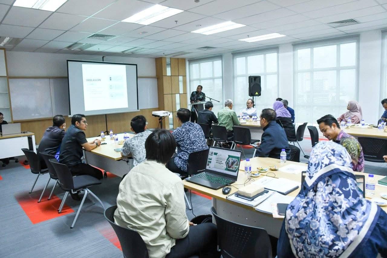 SESI PERBINCANGAN BERKUMPULAN BERFOKUS (FGD)